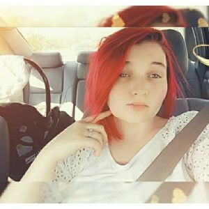 Meet your Posher, Danielle marie